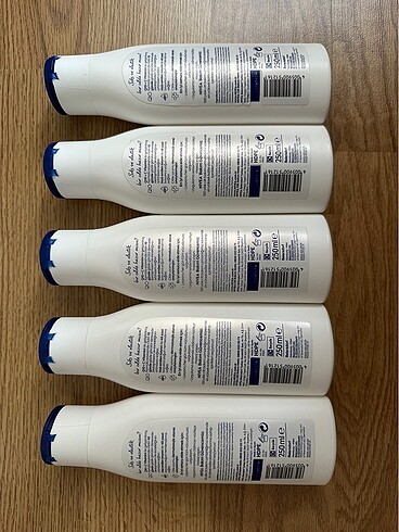 Nivea Nivea Sıkılaştırıcı Vücut Losyonu