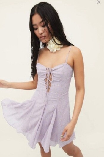 Stradivarius Sırt Detaylı Lila Mini Elbise