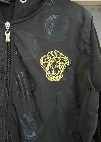 Versace Siyah Kapüşonlu Fermuarlı Kadın Ceket