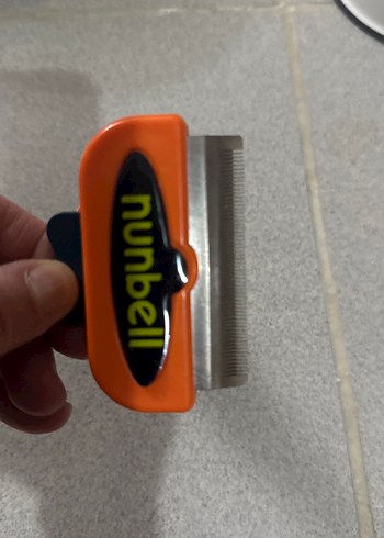 Turuncu Kedi Tüyü Temizleme Fırçası - Görsel 2