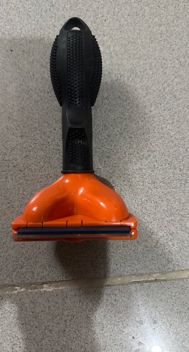 Turuncu Kedi Tüyü Temizleme Fırçası - Görsel 3