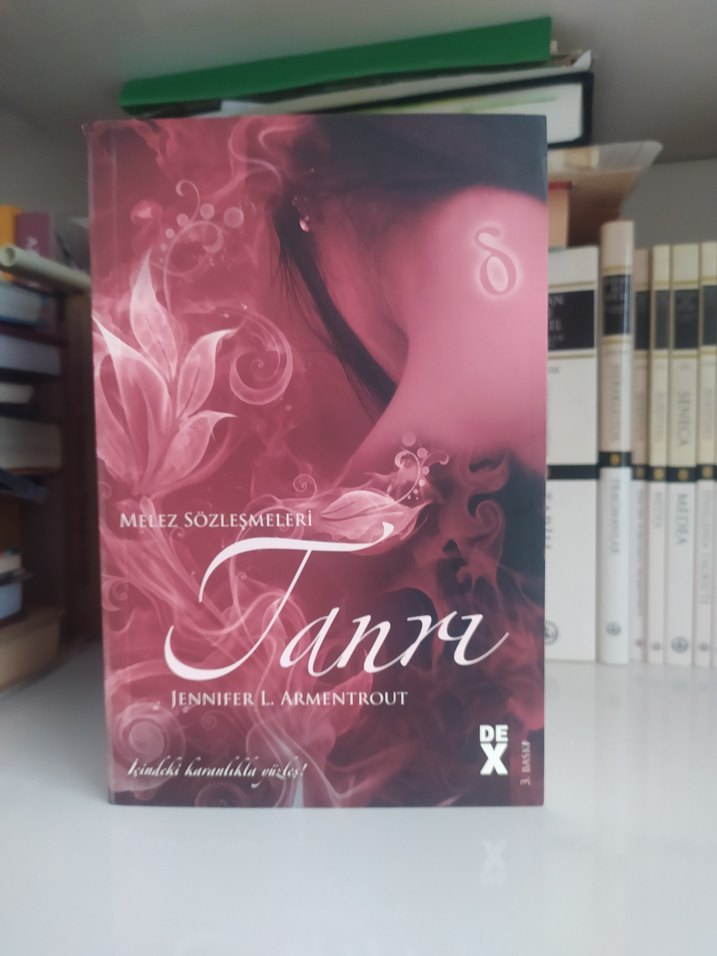 Jennifer L. Armentrout - Melez sözleşmeleri serisi - Görsel 4