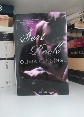 Sert rock -olivia cuning