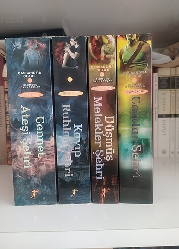 Ölümcül oyuncaklar serisi - Cassandra Clare 