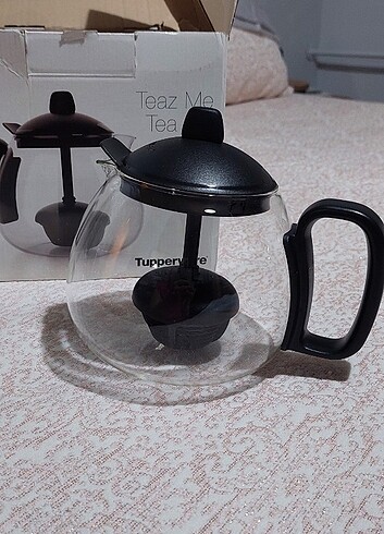 Tupperware tea pot