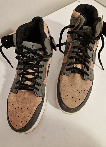 37 Beden 37 numara nike suet ayakkabı