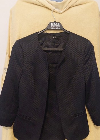 Düğmeli Siyah Yılan Desenli Midi Hamile Ceketi - Görsel 2