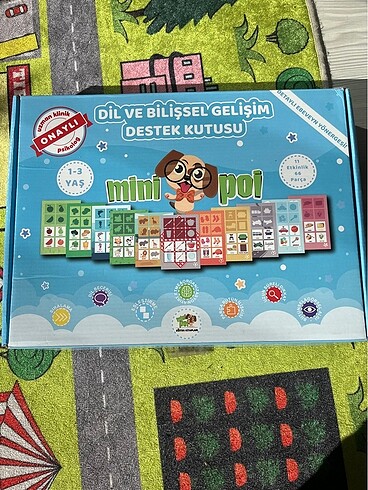 Minipoi eğlen öğren cırt cırtlı kitap