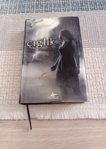 Beden Renk Sessizlik - Becca Fitzpatrick Bilim Kurgu Kitabı