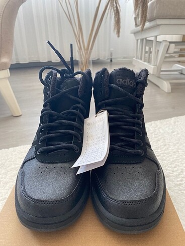 Adidas hoops 2.0 mid