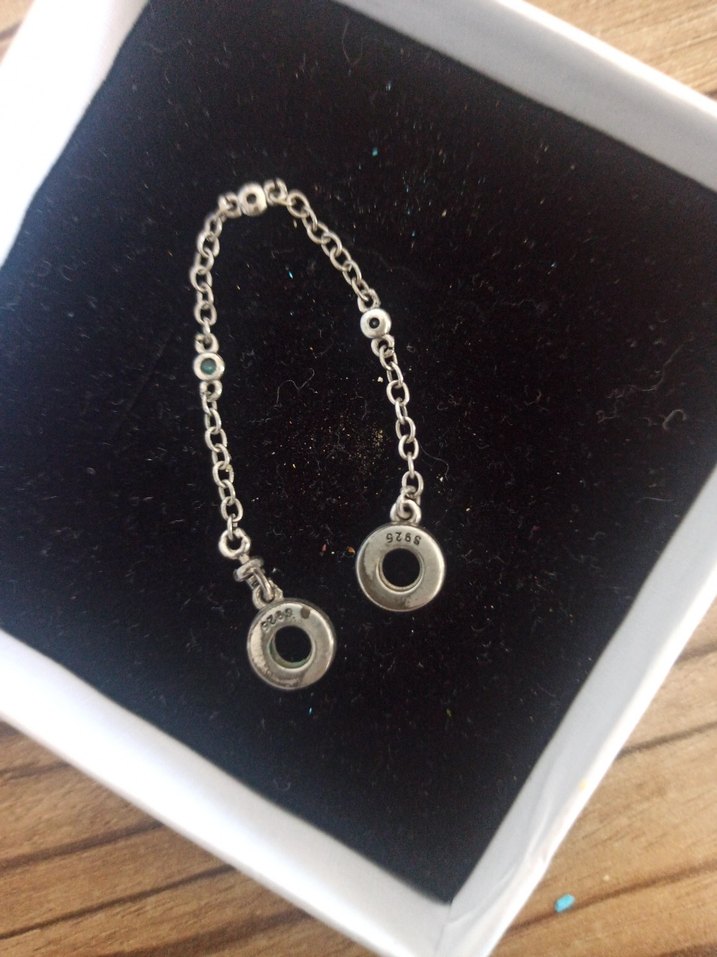 Gri Zincir Detaylı Kadın El Zinciri - Görsel 5