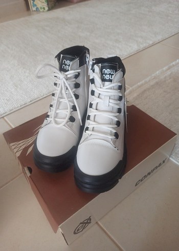 bot çizme Compax 38 numara beyaz siyah Beyaz kiz Outdoor Bot - Görsel 2
