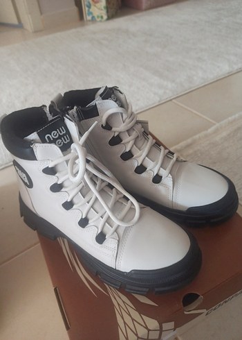 bot çizme Compax 38 numara beyaz siyah Beyaz kiz Outdoor Bot - Görsel 3