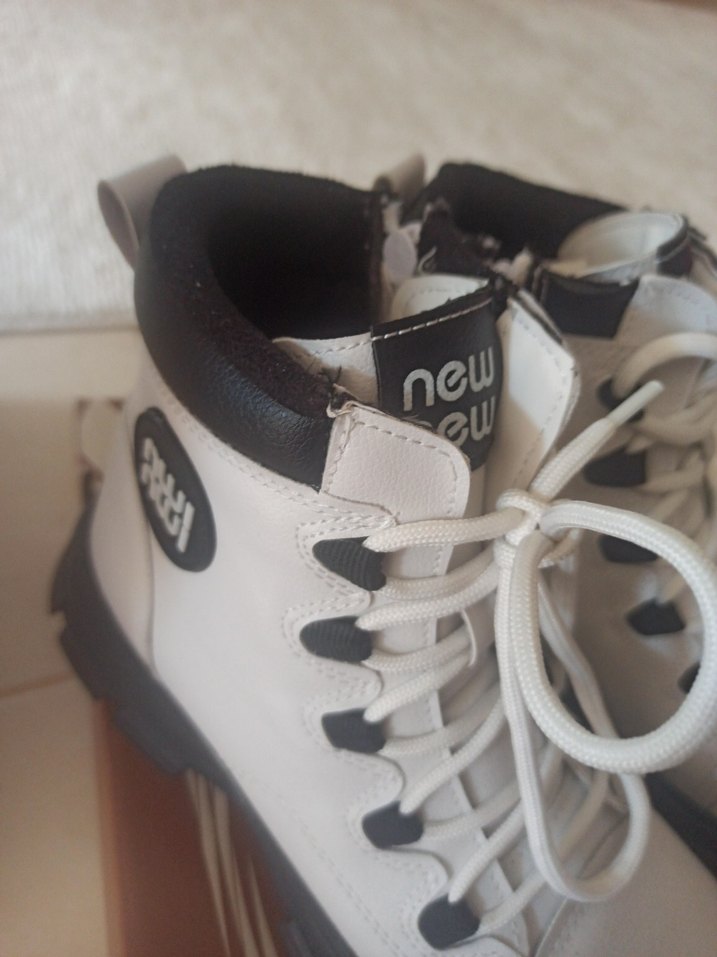 bot çizme Compax 38 numara beyaz siyah Beyaz  kiz Outdoor Bot - Görsel 4