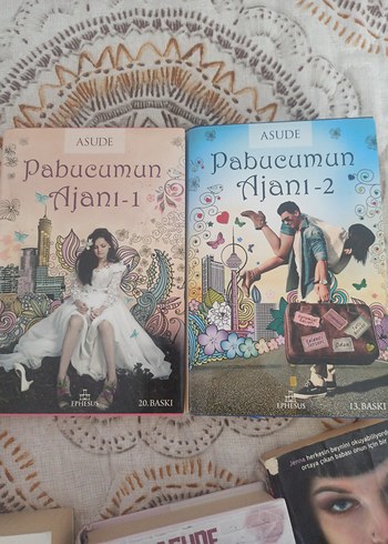 ciltli kitap seti Roman ajansı iPabucumun Ajani 1 ve 2 Roman Set - Görsel 10