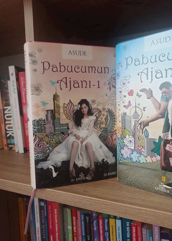 ciltli kitap seti Roman ajansı iPabucumun Ajani 1 ve 2 Roman Set - Görsel 2