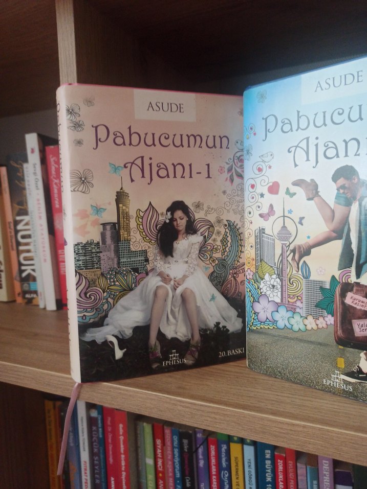 ciltli kitap seti Roman ajansı iPabucumun Ajani 1 ve 2 Roman Set - Görsel 2