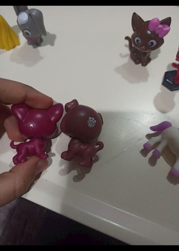 iki Miniş iki unicorn iki Barbie hayvanı üç Disney karakterler - Görsel 2