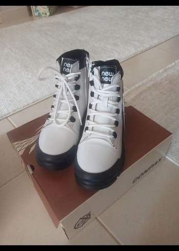 bot çizme Compax 38 numara beyaz siyahBeyaz Yüksek Topuklu - Görsel 7