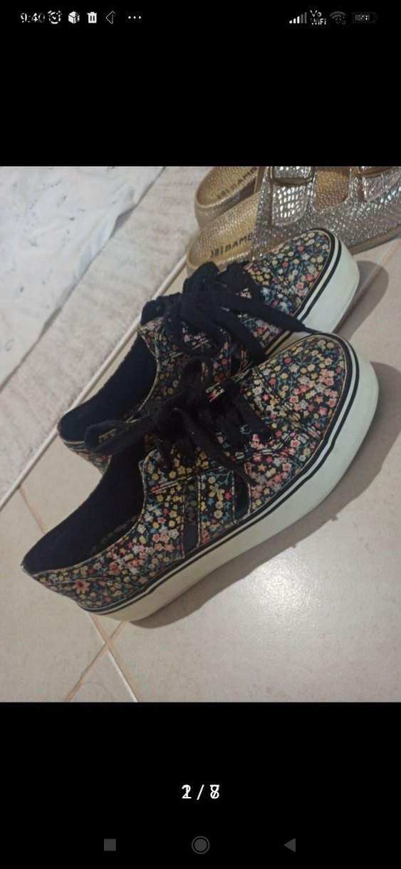 Bershka ayakkabı çiçekli 38 giyilmiştir şu anda da kullanım - Görsel 2