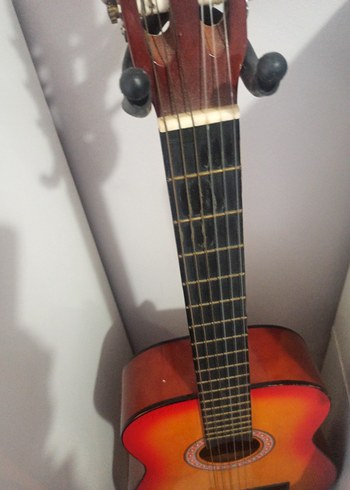 klasik gitar manuel Raymond handeraftedRenkli Klasik Gitar - Görsel 3