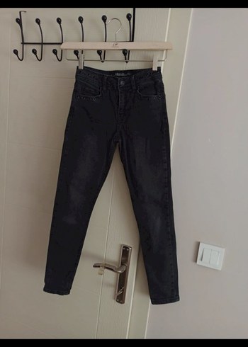 Kot pantolon LCW jeans W22/ 32 veya 13/14 yaş gibi likralı denim - Görsel 3