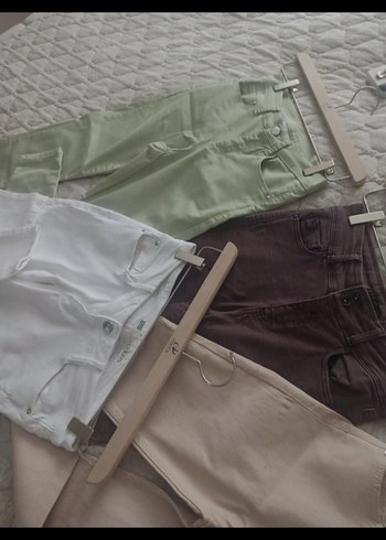 pantolon Jean, dört ayrı renk 34 beden Bej Kadın Slim Fit Midi - Görsel 5