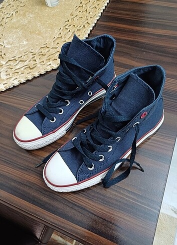 37 Beden Sıfır converse