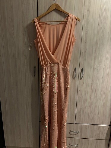 PEMBE PULLU ABİYE