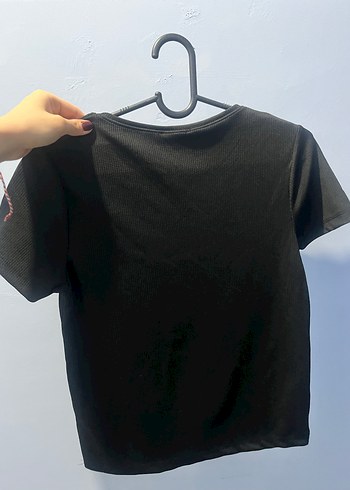 Kadın Siyah Kısa Kollu Fiyonklu Tişört - Görsel 2