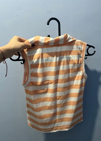 Bej Çizgili Kolsuz Triko Kadın Gömlek - Görsel 2