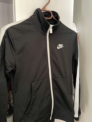 Orijinal Nike eşofman takımı