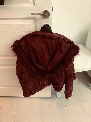Diğer Boynerden alınmış az kullanılmış vero moda mont.