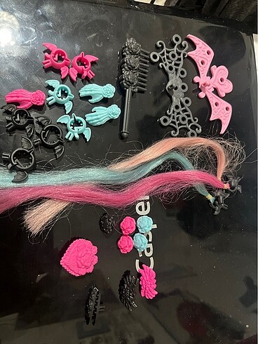 Draculara Party Hair