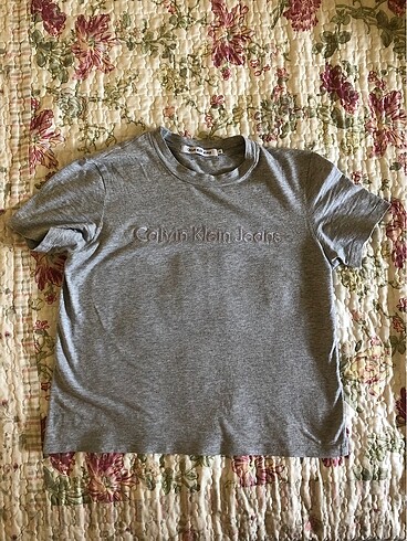 s Beden gri Renk Orijinal Calvin klein tişört