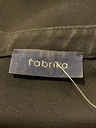 42 Beden Fabrika Ofis Stili %70 İndirimli.