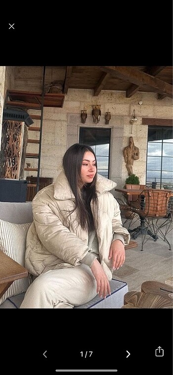 Bej renk şişme mont