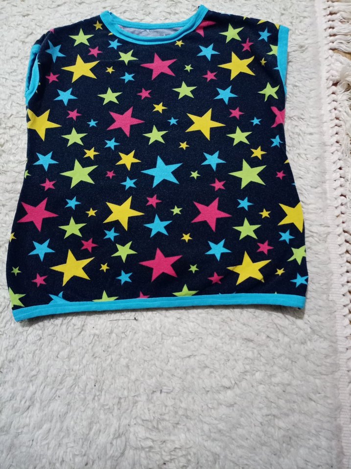 Renkli Yıldız Desenli Kolsuz Kız Tişörtü - Görsel 3