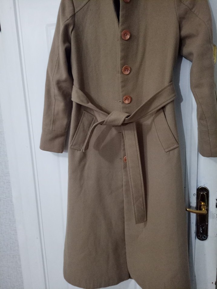 Bej Kemerli Uzun kaşe Kadın Kaban - Görsel 2