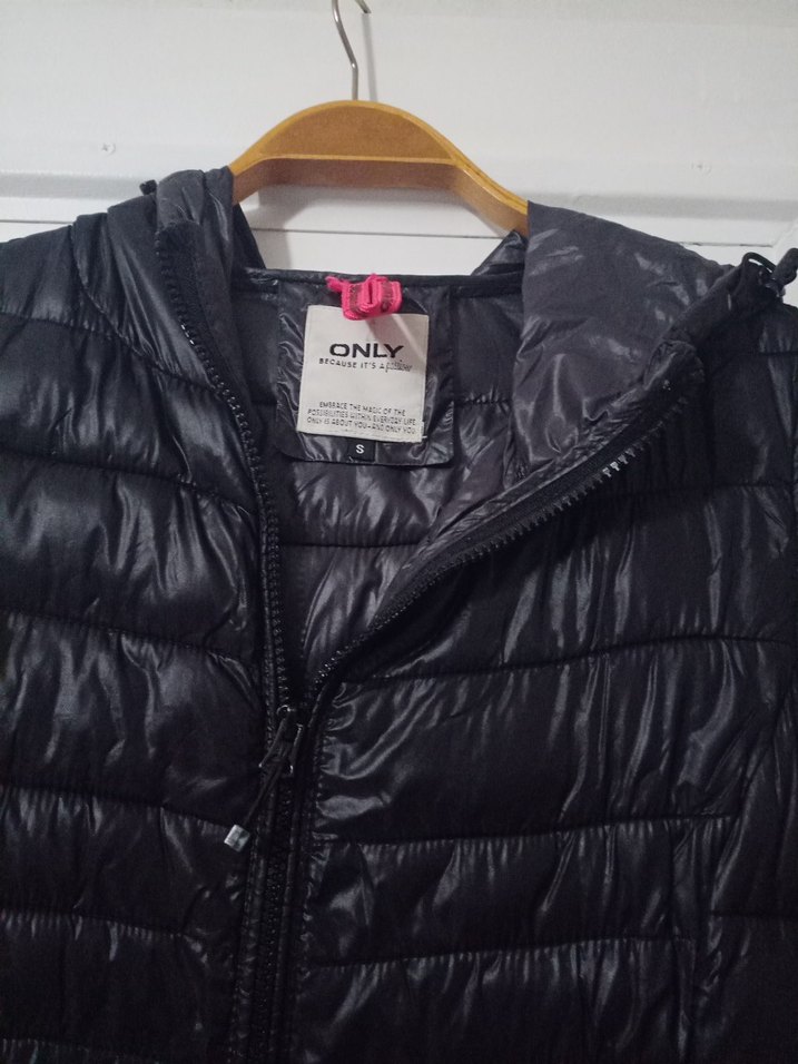 Siyah Fermuarlı Kadın şişme mont - Görsel 2