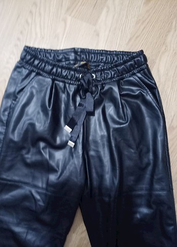 Kadın siyah deri Sentetik Kumaş Bol Kesim Pantolon - Görsel 2