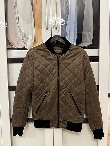 Zara mont