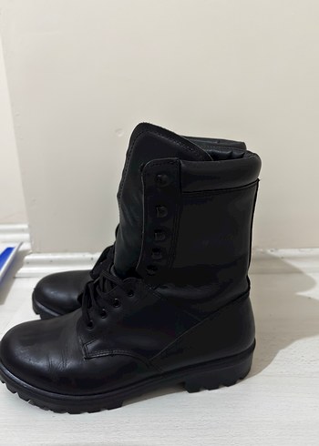 Siyah Erkek Deri Botlar - Görsel 3