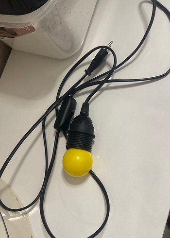 Sarı Kablolu Küçük Ampul