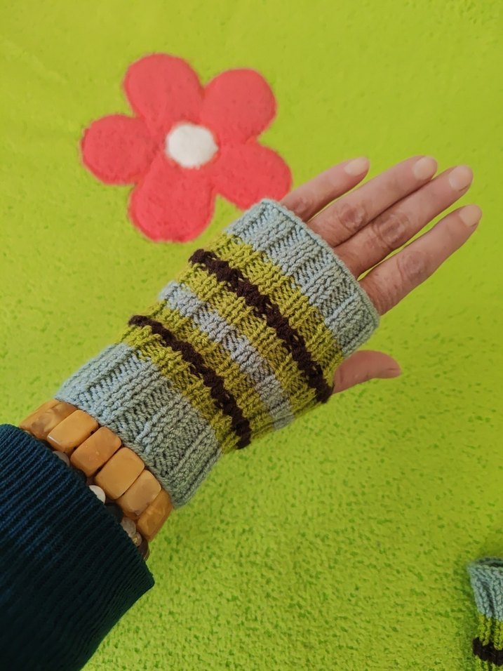 Bohem Çok Renkli Örgü Kadın Eldiveni - Görsel 3