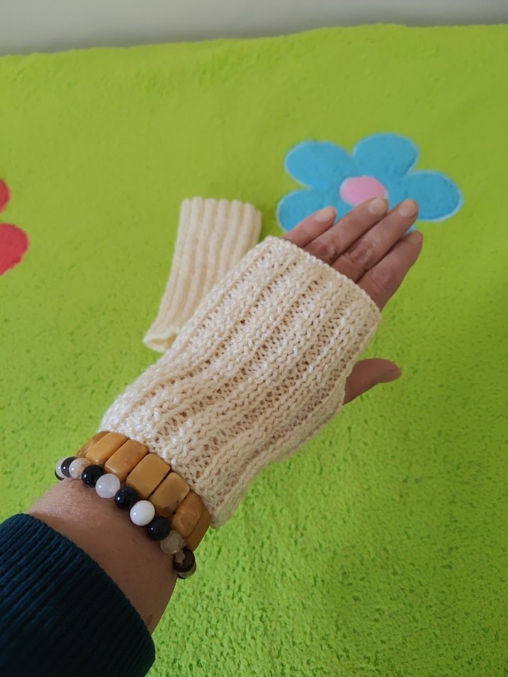 Beyaz Örgü Bohem Kadın Eldiveni - Görsel 3