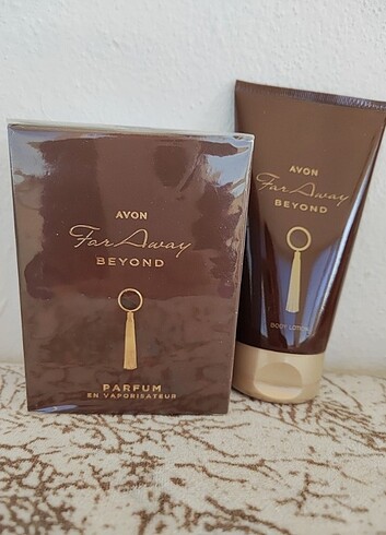 Beden Renk Avon Far Away parfüm set