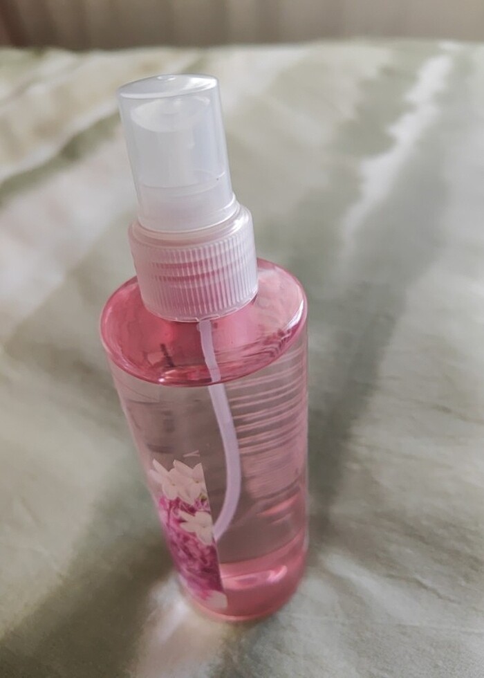 Farmasi vücut spreyi - Görsel 4