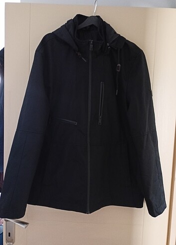 Siyah renk erkek mevsimlik ceket