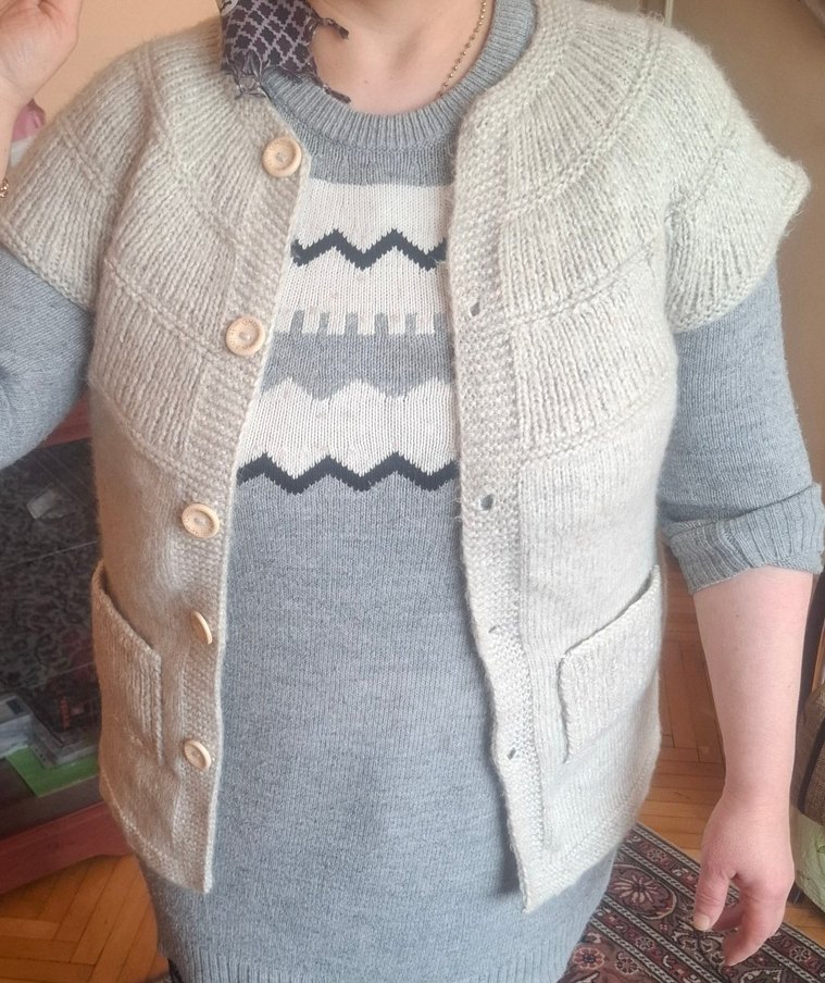 Gri Örgü Düğmeli Kolsuz Hırka - Görsel 2